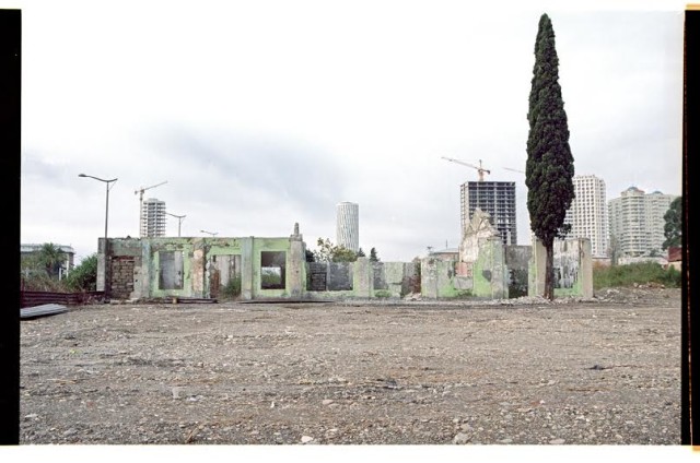 მკვდარი ჩრდილების ქალაქი - ლაშა ფალავანდიშვილის ფოტოპროექტი