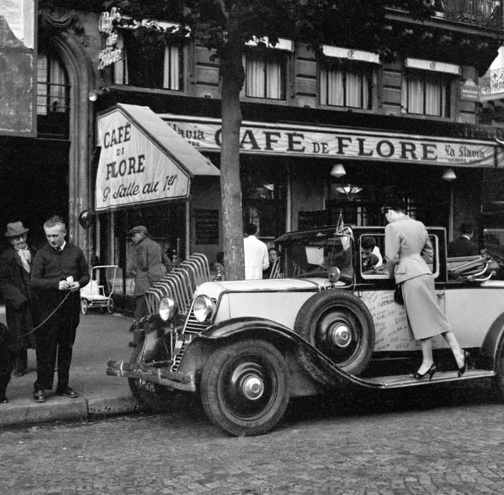 Café de Flore Paris. Photo Ed van Elsken