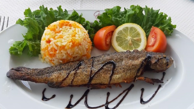 6 რესტორანი ბათუმში, სადაც თევზისა და ზღვის პროდუქტების უგემრიელეს კერძებს ამზადებენ