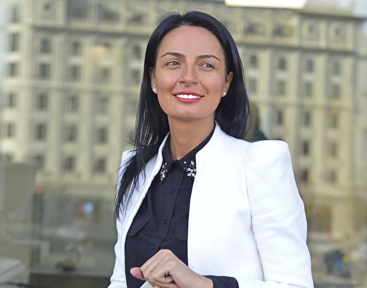 იზა გოცაძე