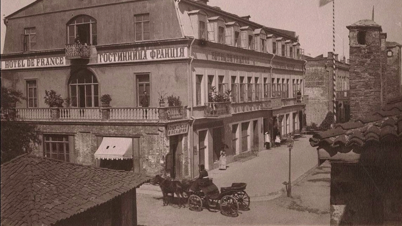 სასტუმრო „ფრანციას“ 5 ფოტო ძველი ბათუმიდან