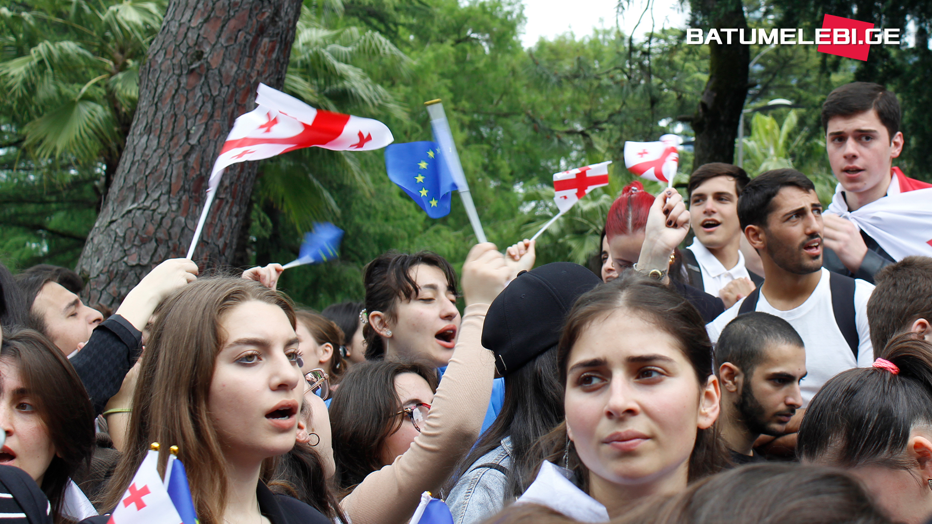 არა რუსულ მომავალს – სკოლის მოსწავლეები ბათუმში აქციას გამართავენ