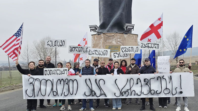 „ვითხოვთ ახალ, სამართლიან არჩევნებს, ჰუმანურ და დემოკრატიულ სახელმწიფოს“ – დმანისიდან „100 კილომეტრიანი მარში“ დაიწყო