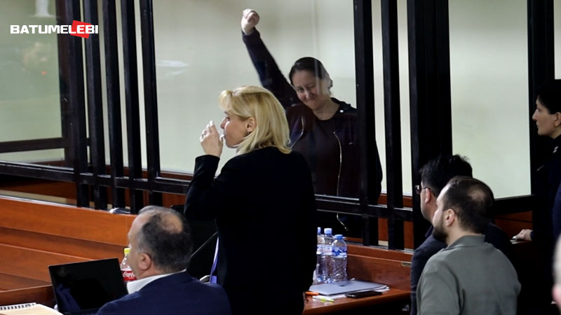 მზია ამაღლობელი მოსამართლემ პატიმრობაში დატოვა