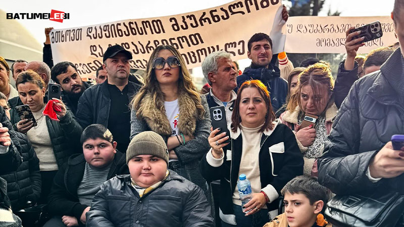 “საშინლად იტანჯებიან ჩვენი პატარები” – მშობლები ჯანდაცვის სამინისტროს წამალს სთხოვენ